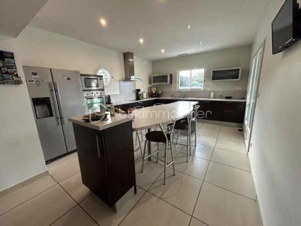 A louer MAISON  4 PIECES 138 M2  BEDARIEUX