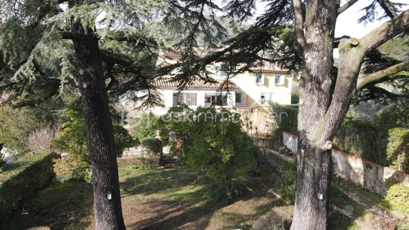 A louer MAISON  DE MAîTRE  ALES