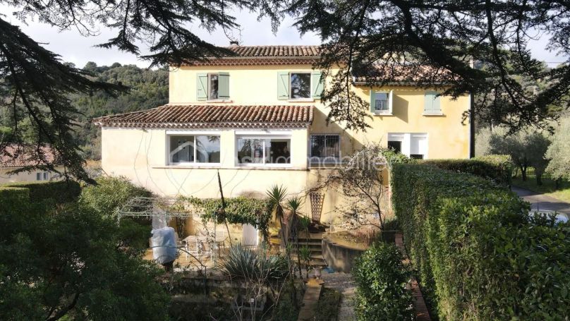 A louer MAISON  DE MAîTRE  ALES