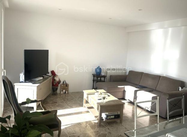 A louer APPARTEMENT T3 83 M2 TERRASSE BORD DE MER LA SEYNE SUR MER