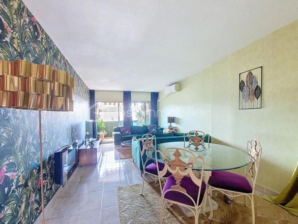 A louer APPARTEMENT T4 75 M2 TERRASSE BORD DE MER SIX FOURS LES PLAGES