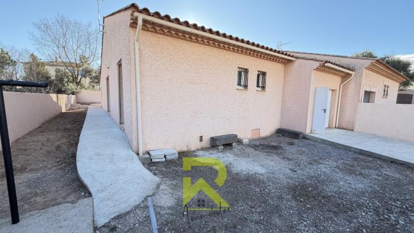 A louer MAISON  5 PIECES 96 M2 BORD DE MER AGDE