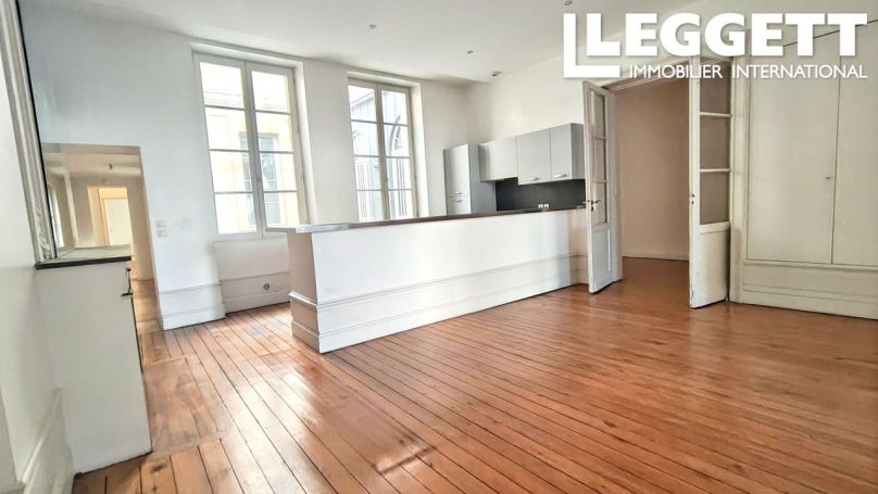 A louer APPARTEMENT T5 145 M2 BORDEAUX