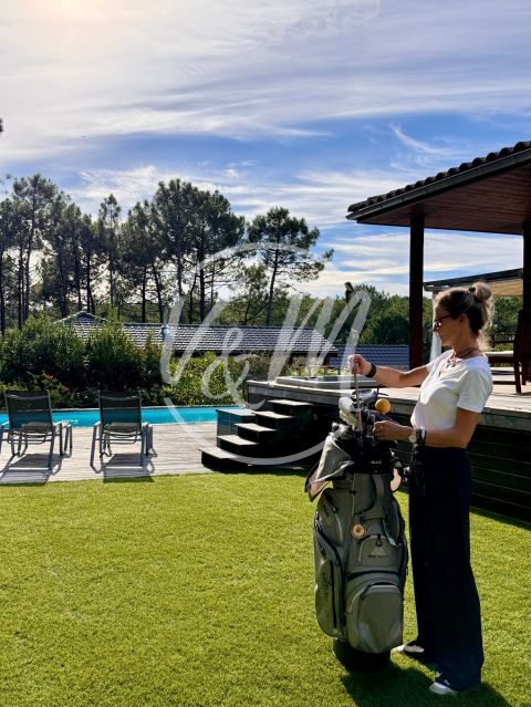 A vendre MAGNIFIQUE VILLA 238 m&sup2; SUR LES GOLFS Lacanau