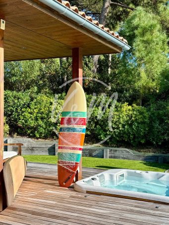 A vendre MAGNIFIQUE VILLA 238 m&sup2; SUR LES GOLFS Lacanau