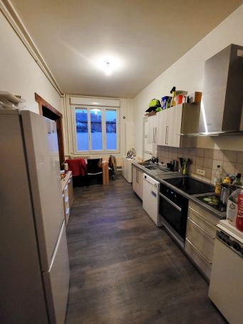 A vendre MAISON  5 PIECES 102 M2  YVETOT Centre ville École Commerce Bus Gare Autoroute