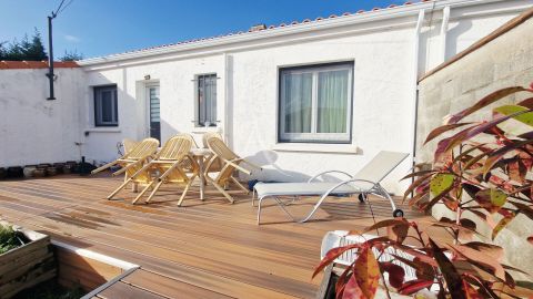 A vendre MAISON  4 PIECES 75 M2 BORD DE MER TALMONT SAINT HILAIRE