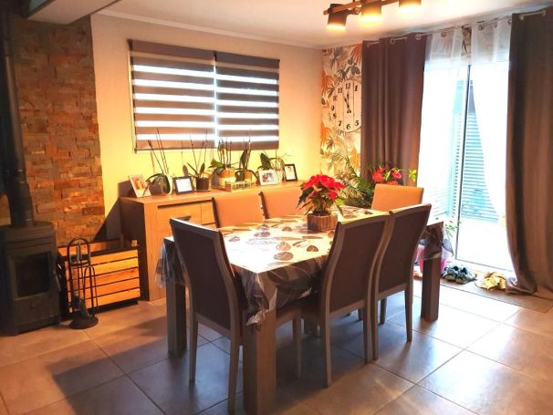 A vendre MAISON  CONTEMPORAINE  POMMEREVAL