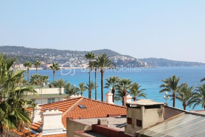 A louer APPARTEMENT T3 70 M2 VUE MER NICE