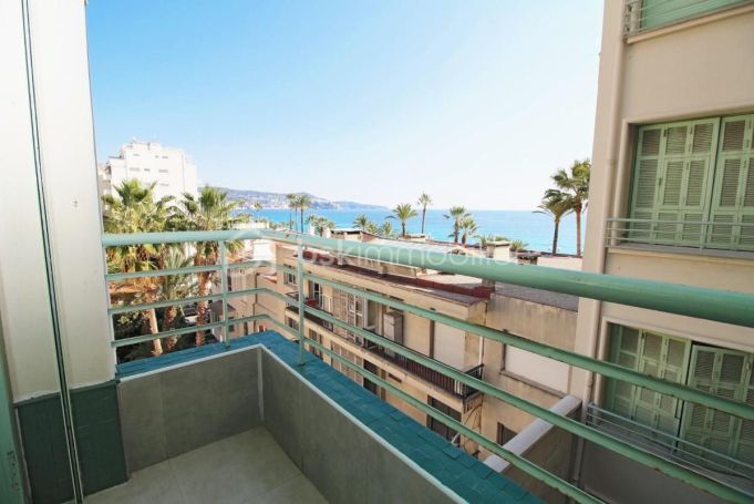 A louer APPARTEMENT T3 70 M2 VUE MER NICE