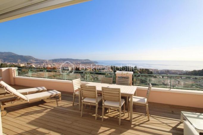 A louer MAISON  4 PIECES 122 M2 VUE MER NICE