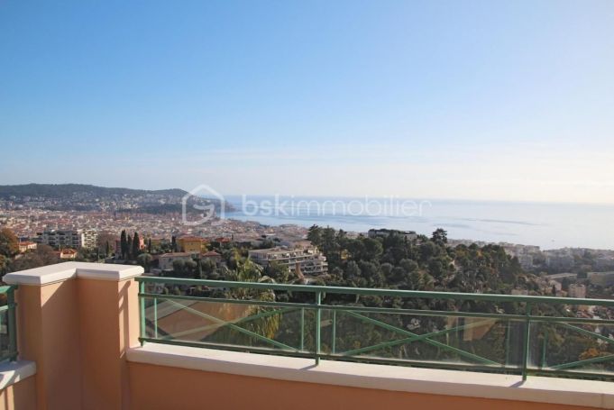 A louer MAISON  4 PIECES 122 M2 VUE MER NICE