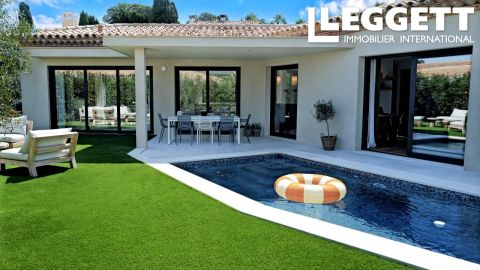 A louer MAISON 4 PIECES 167 M2 BORD DE MER SAINTE MAXIME