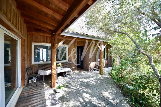 A vendre CHARMANTE VILLA EN BOIS 4 PIECES 124 M² Lanton