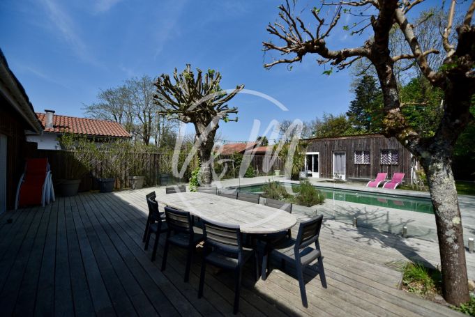 A vendre CHARMANTE VILLA EN BOIS 4 PIECES 124 M² Lanton