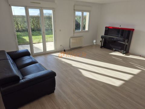 A louer MAISON  4 PIECES 89 M2  GAINNEVILLE commerces, écoles