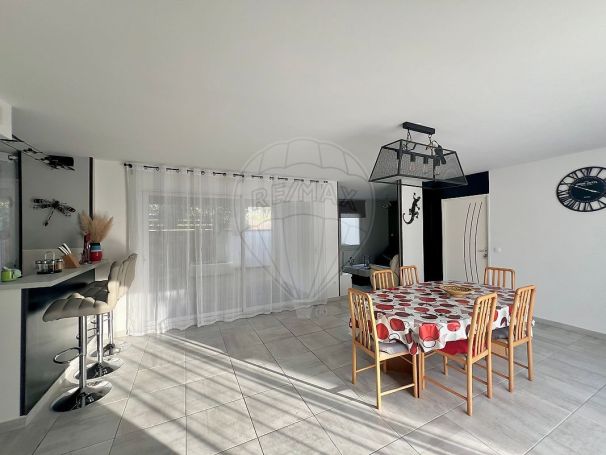 A louer MAISON  CONTEMPORAINE BORD DE MER LES MATHES