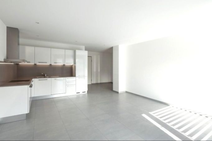 A louer APPARTEMENT T3 77 M2 TERRASSE  NIMES