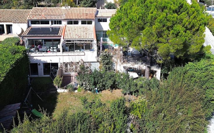 A louer MAISON  DE MAîTRE  VENELLES