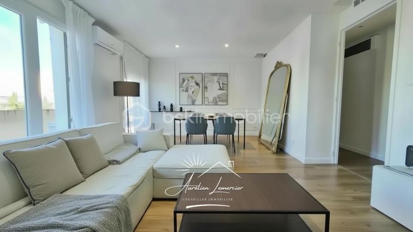 A louer APPARTEMENT T3 72 M2  NIMES