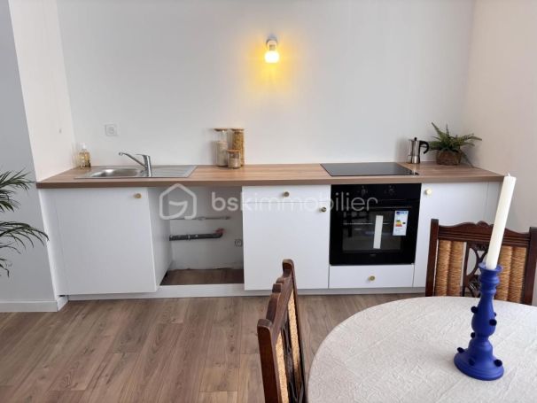 A louer APPARTEMENT T2 42 M2  BORDEAUX