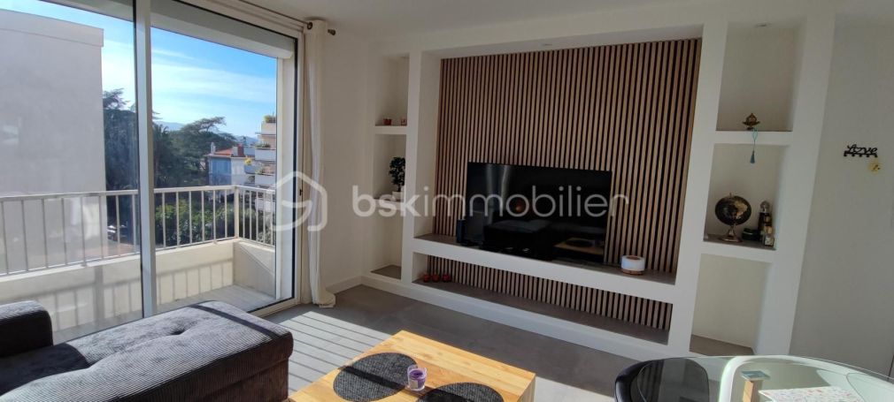 A vendre APPARTEMENT NEUF T3 56 M2 BORD DE MER SAINT RAPHAEL
