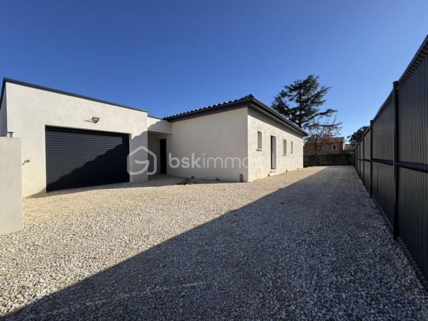 A louer MAISON  CONTEMPORAINE  SAINT JULIEN LES ROSIERS