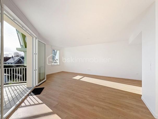 A louer APPARTEMENT T4 81 M2  PONT L EVEQUE