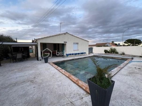 A louer MAISON  4 PIECES 104 M2  THUIR