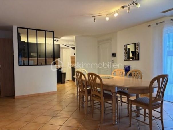 A louer MAISON  4 PIECES 104 M2  THUIR