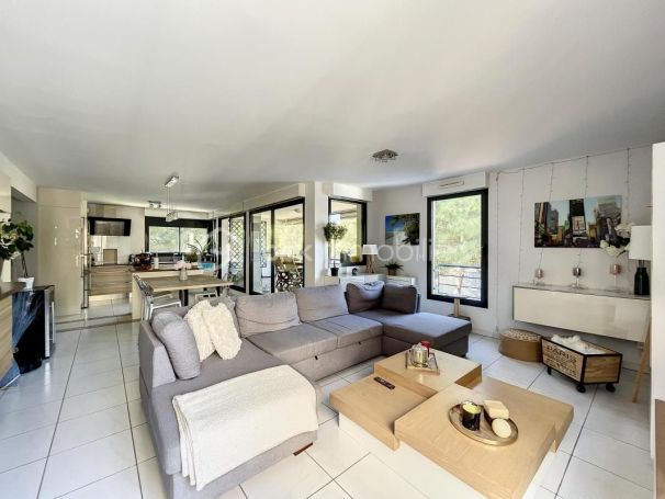 A louer APPARTEMENT T4 101 M2 TERRASSE  MONTPELLIER