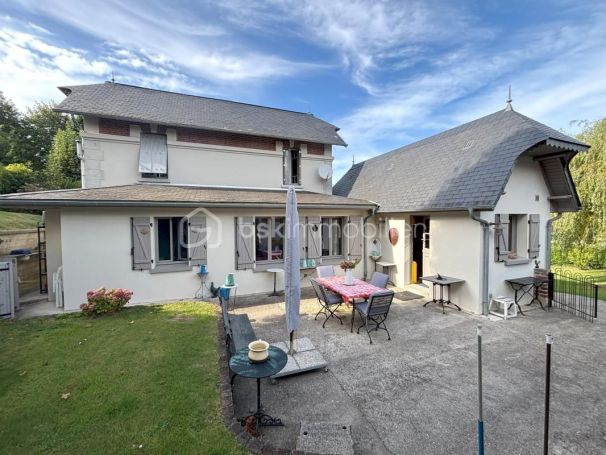 A vendre MAISON  5 PIECES 96 M2 BORD DE MER CRIEL SUR MER