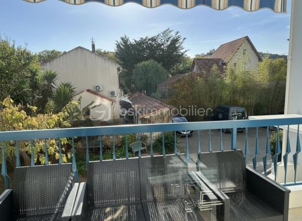 A louer APPARTEMENT T3 85 M2 TERRASSE BORD DE MER LA SEYNE SUR MER