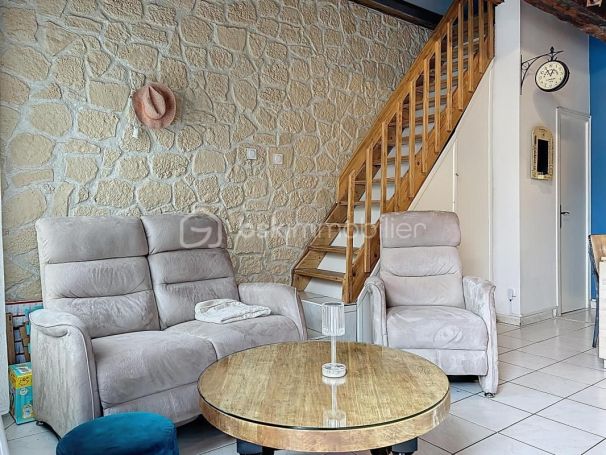 A louer APPARTEMENT DUPLEX T2 45 M2  CUBZAC LES PONTS