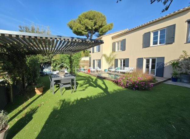 A vendre MAISON  CONTEMPORAINE VUE MER CARRY LE ROUET