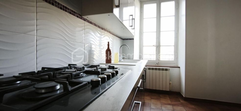 A louer APPARTEMENT T5 123 M2  CARCASSONNE