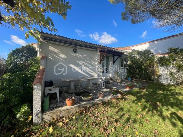 A louer MAISON  5 PIECES 102 M2  BARZAN