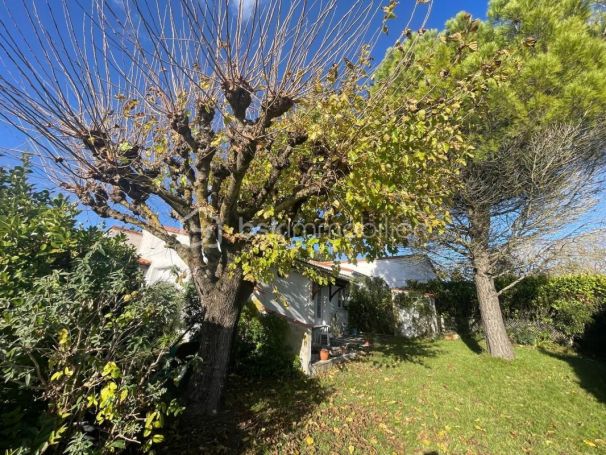 A louer MAISON  5 PIECES 102 M2  BARZAN