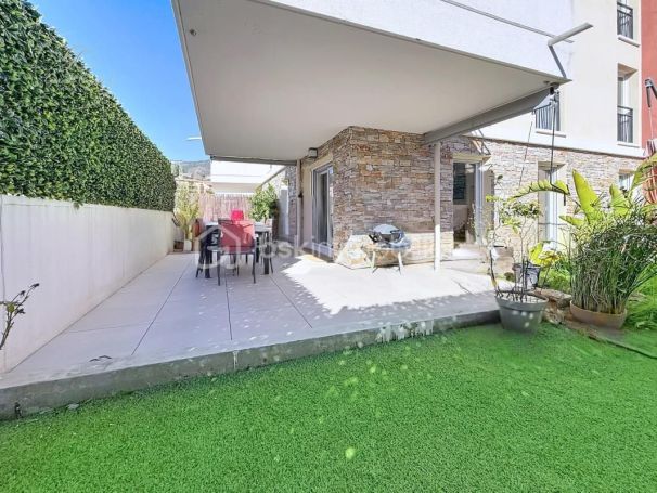 A louer APPARTEMENT T3 68 M2 TERRASSE  GRASSE