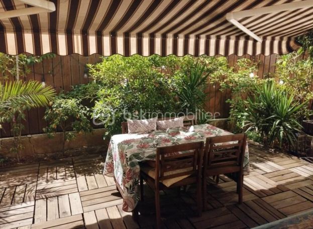 A louer APPARTEMENT T3 76 M2 TERRASSE PLAGE à PIED CAGNES SUR MER