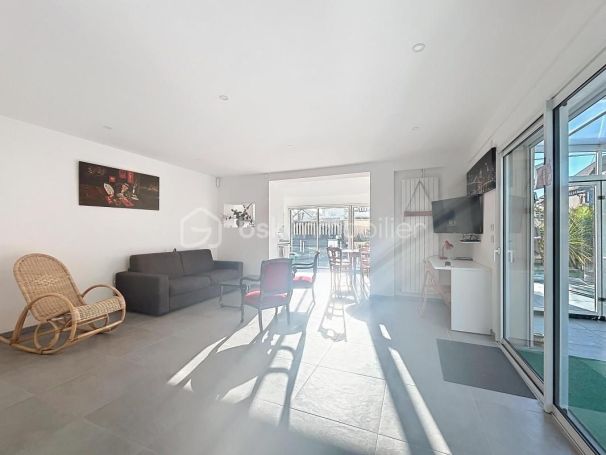 A vendre MAISON  7 PIECES 227 M2 BORD DE MER OUISTREHAM