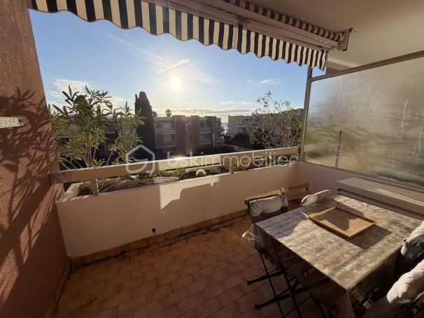 A louer STUDIO  17 M2 VUE MER CAVALAIRE SUR MER