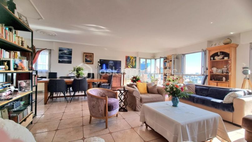 A louer APPARTEMENT T4 129 M2  AMIENS