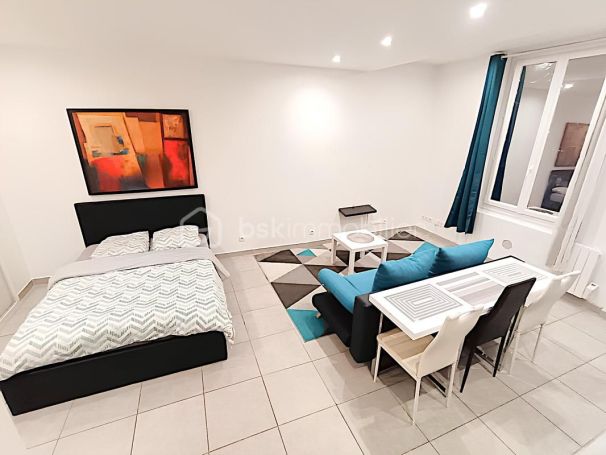 A louer STUDIO  29 M2 BORD DE MER OLLIOULES