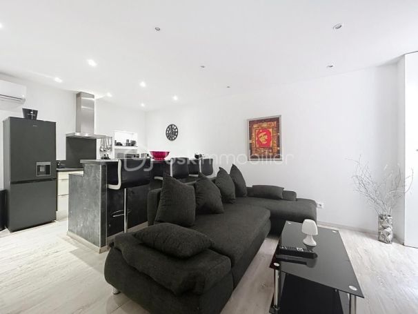 A louer APPARTEMENT T3 58 M2 BORD DE MER AJACCIO