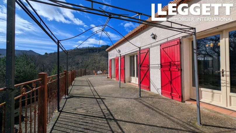 A louer MAISON  7 PIECES 153 M2  COURNIOU