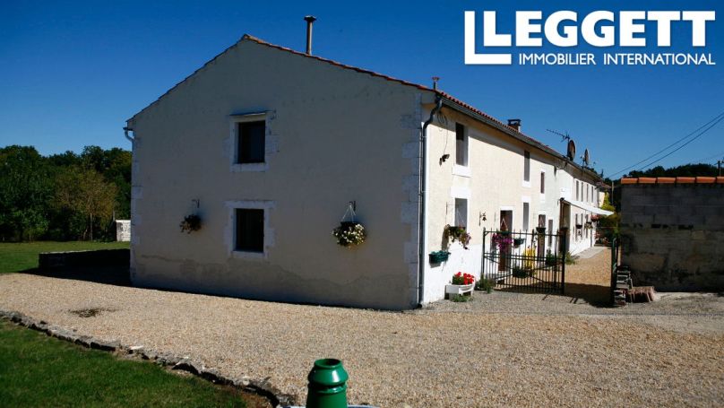 A vendre GîTE  FONTAINE CHALENDRAY