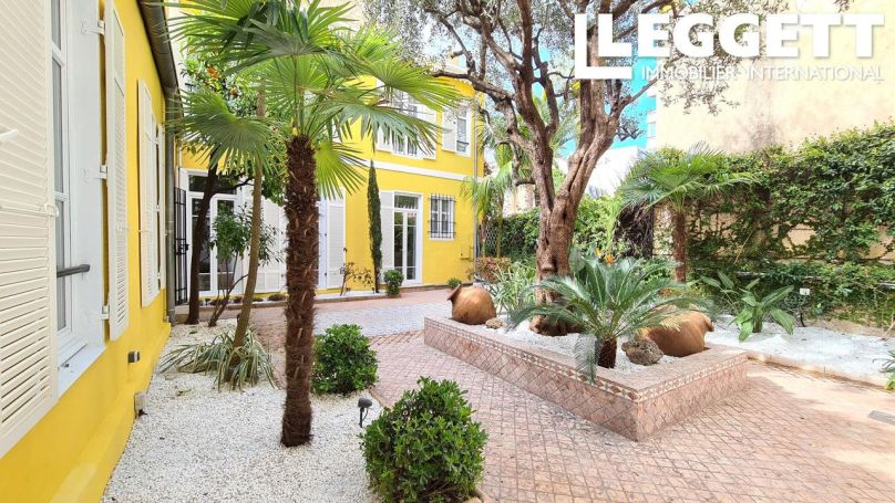 A vendre MAISON  4 PIECES 132 M2 BORD DE MER CANNES