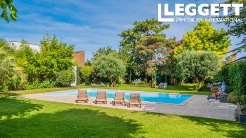 A louer MAISON DE MAîTRE BORD DE MER LA ROCHELLE