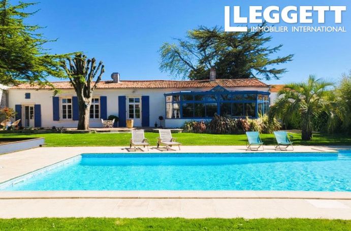 A louer MAISON  DE MAîTRE BORD DE MER LA ROCHELLE